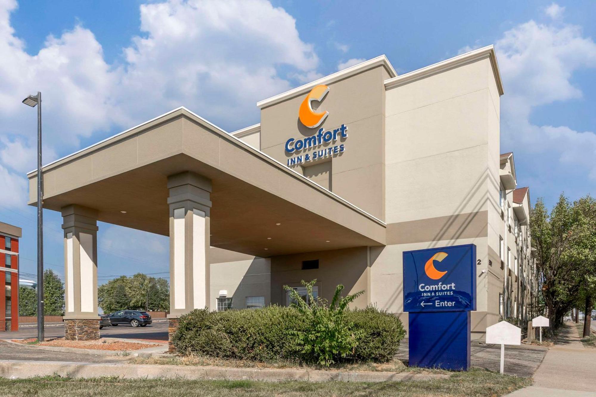 Comfort Inn & Suites Louisville Airport Fair & Expo Экстерьер фото